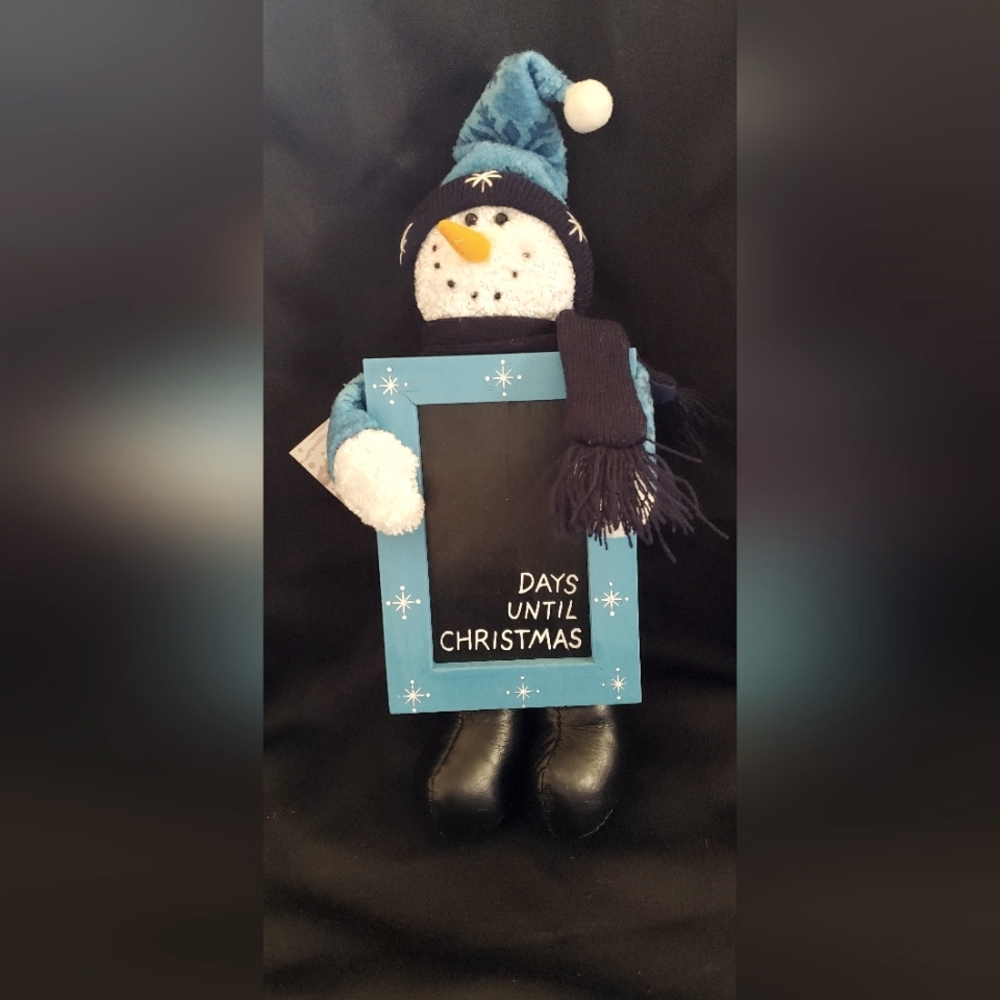 House and Home Christmas countdown snowman